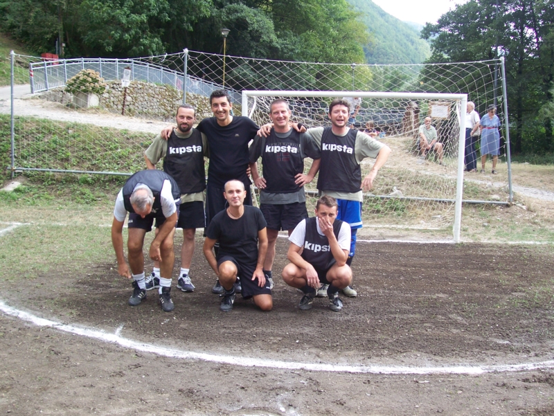  Image name: Calcio27.jpg 
 width: 800 pixel 
 height: 601 pixel 
 Size: 529145 bytes 
 Click to enlarge 